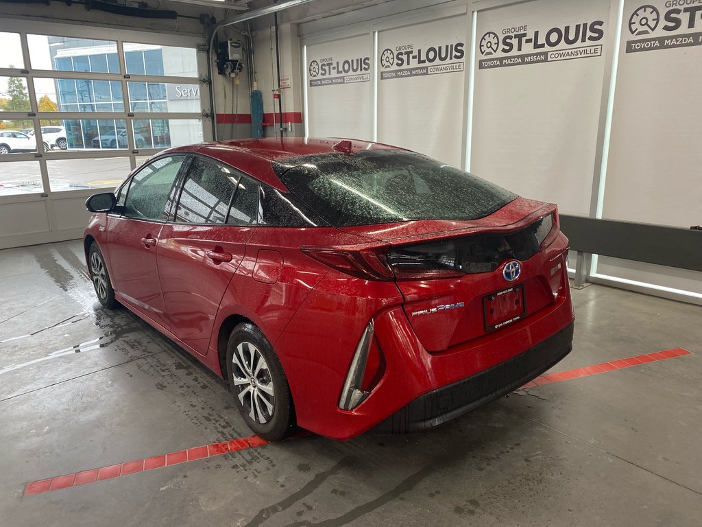 2020 Toyota Prius Prime UPGRADE in Cowansville, Quebec - 3 - w1024h768px