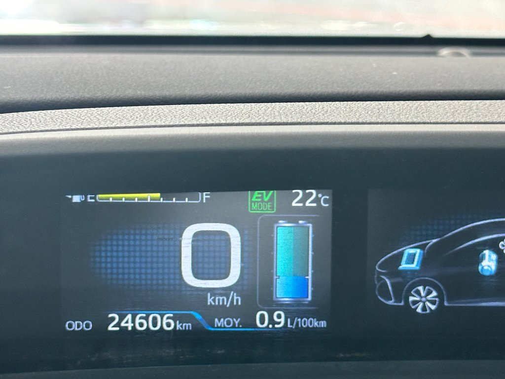 2022  PRIUS PRIME Sièges et volant chauffant - Mag - in Cowansville, Quebec - 29 - w1024h768px