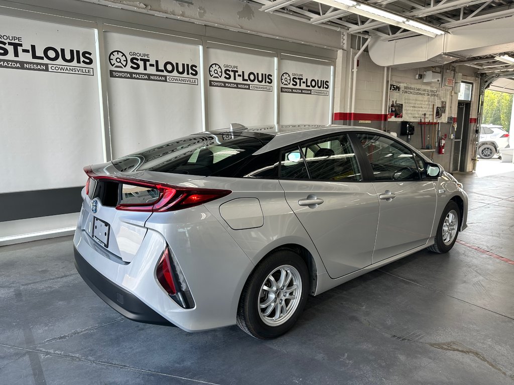 PRIUS PRIME Sièges et volant chauffant - Mag - 2022 à Cowansville, Québec - 5 - w1024h768px