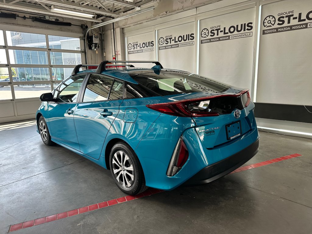 2022  PRIUS PRIME Volant et sièges chauffants-Mags in Cowansville, Quebec - 3 - w1024h768px