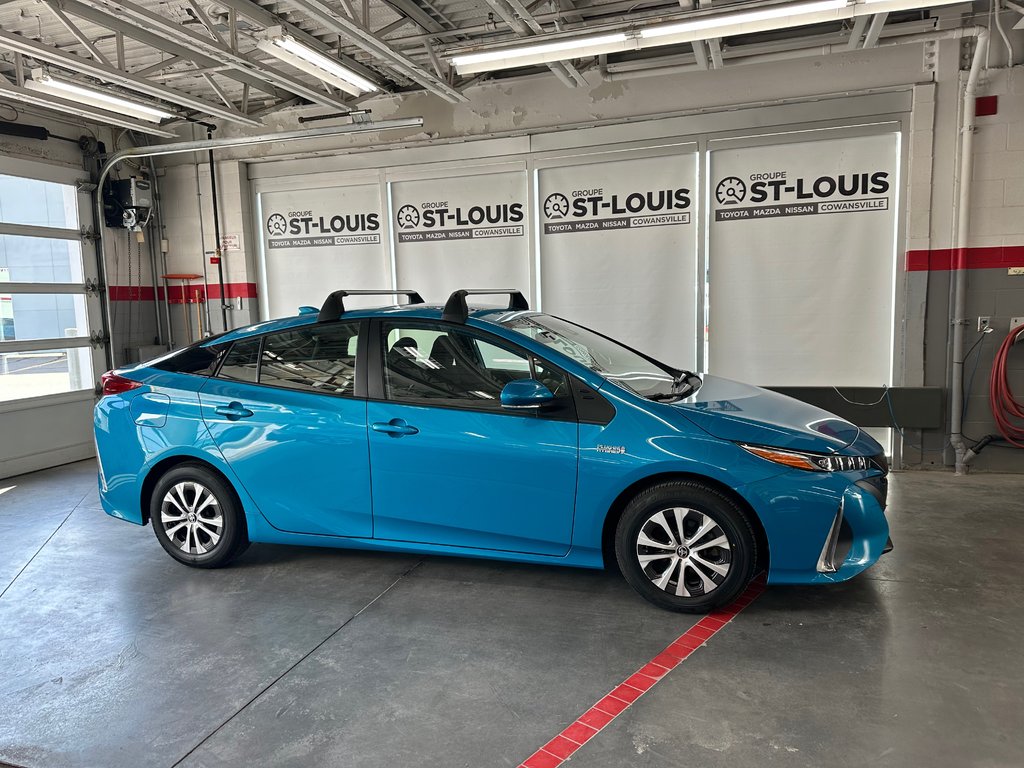 2022  PRIUS PRIME Volant et sièges chauffants-Mags in Cowansville, Quebec - 6 - w1024h768px