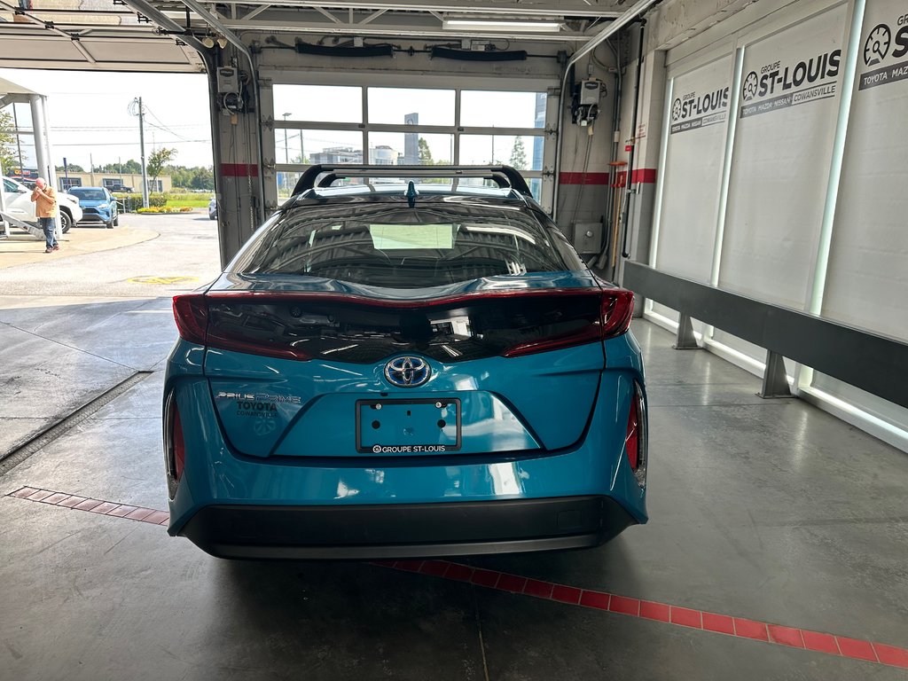 2022  PRIUS PRIME Volant et sièges chauffants-Mags in Cowansville, Quebec - 4 - w1024h768px