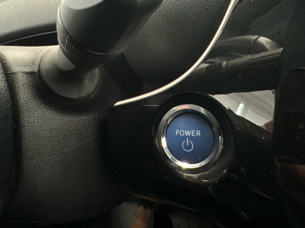 2022 Toyota PRIUS PRIME Garantie Platine 100000 km in Cowansville, Quebec - 39 - w1024h768px