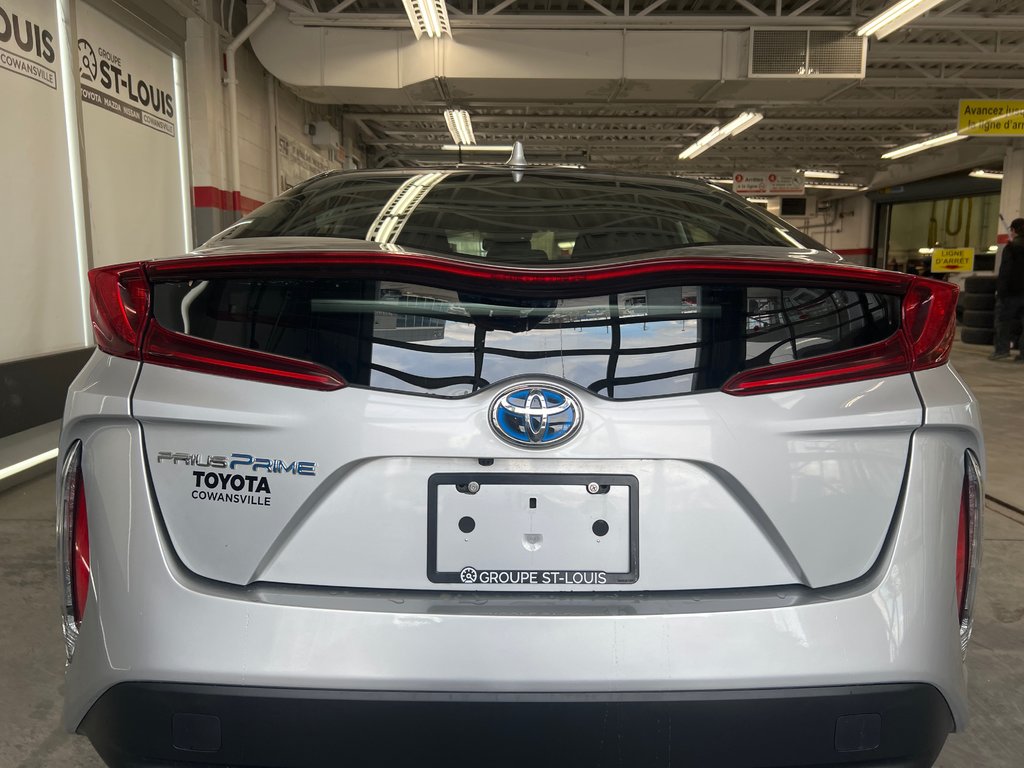 2022 Toyota PRIUS PRIME Garantie Platine 100000 km in Cowansville, Quebec - 7 - w1024h768px
