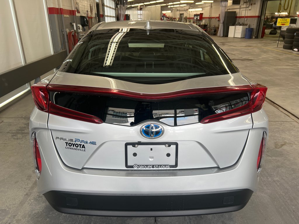 2022 Toyota PRIUS PRIME Garantie Platine 100000 km in Cowansville, Quebec - 6 - w1024h768px