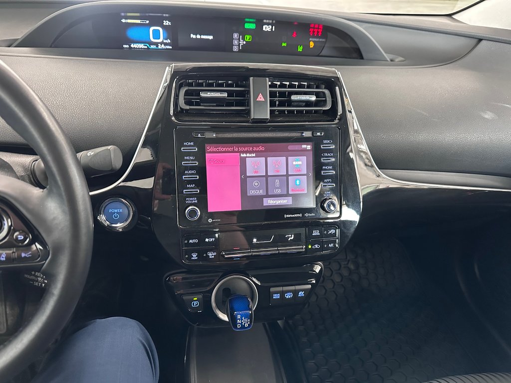 2022 Toyota PRIUS PRIME Base Sièges et volant chauffants / Caméra de recul in Cowansville, Quebec - 26 - w1024h768px