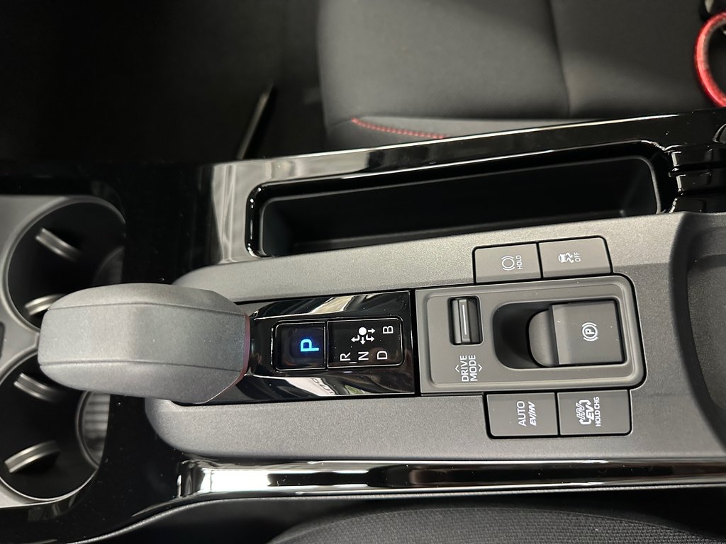 Toyota PRIUS PRIME SE 2024 à Cowansville, Québec - 11 - w1024h768px