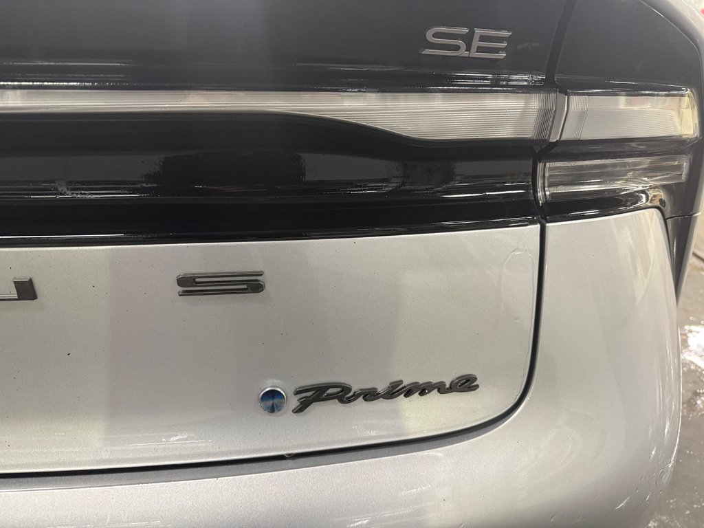 2024 Toyota Prius Prime SE in Cowansville, Quebec - 9 - w1024h768px
