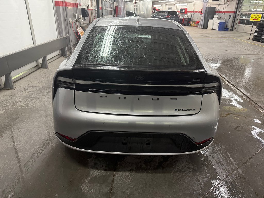 2024 Toyota Prius Prime SE in Cowansville, Quebec - 8 - w1024h768px