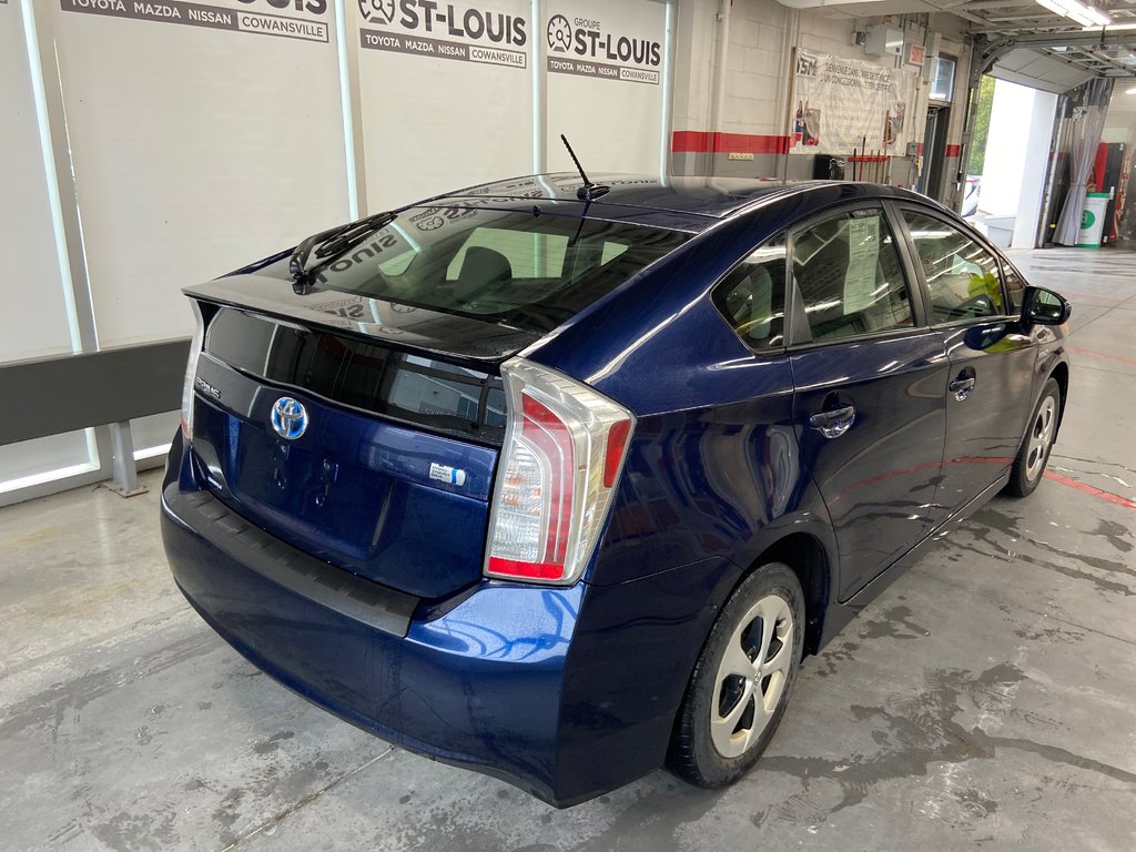 2013 Toyota Prius Base in Cowansville, Quebec - 6 - w1024h768px