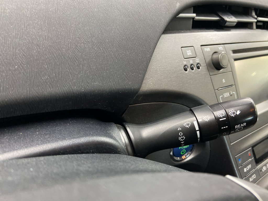 2013 Toyota Prius Base in Cowansville, Quebec - 31 - w1024h768px