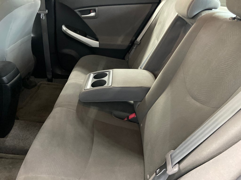 2013 Toyota Prius Base in Cowansville, Quebec - 19 - w1024h768px