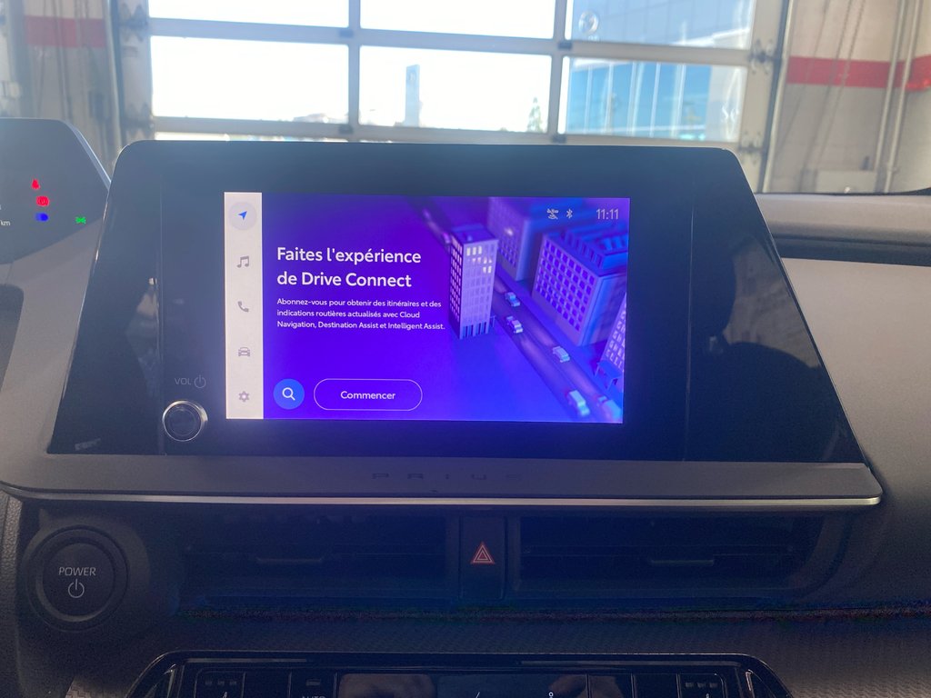 2024 Toyota Prius XLE AWD in Cowansville, Quebec - 58 - w1024h768px