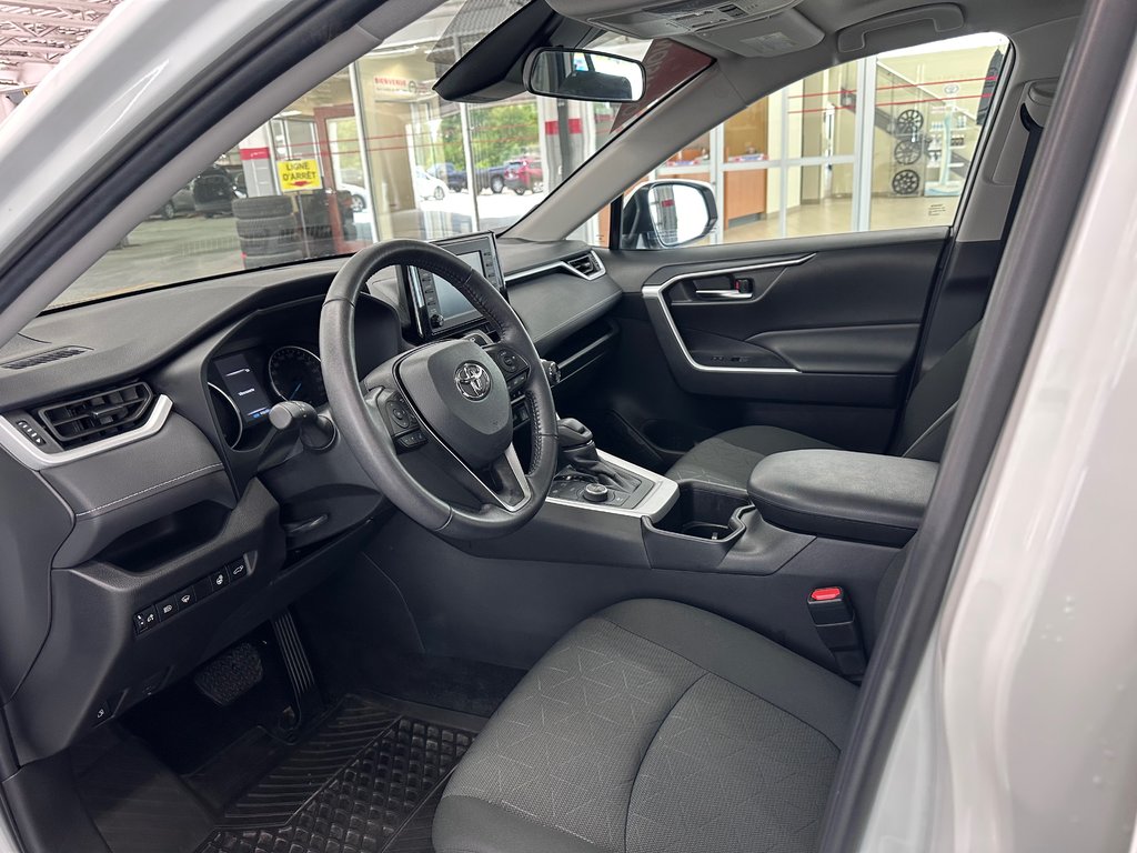 Toyota RAV4 Hybrid XLE - Toit - Mags - Hayon et siège électrque 2022 à Cowansville, Québec - 21 - w1024h768px