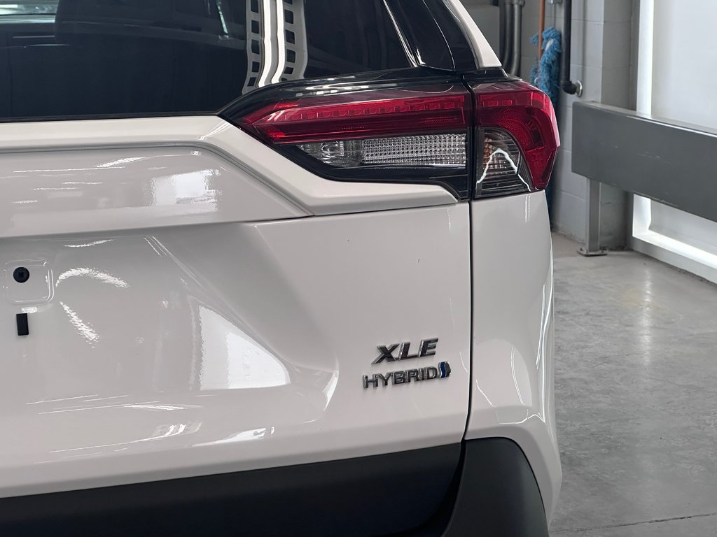 Toyota RAV4 Hybrid XLE - Toit - Mags - Hayon et siège électrque 2022 à Cowansville, Québec - 5 - w1024h768px