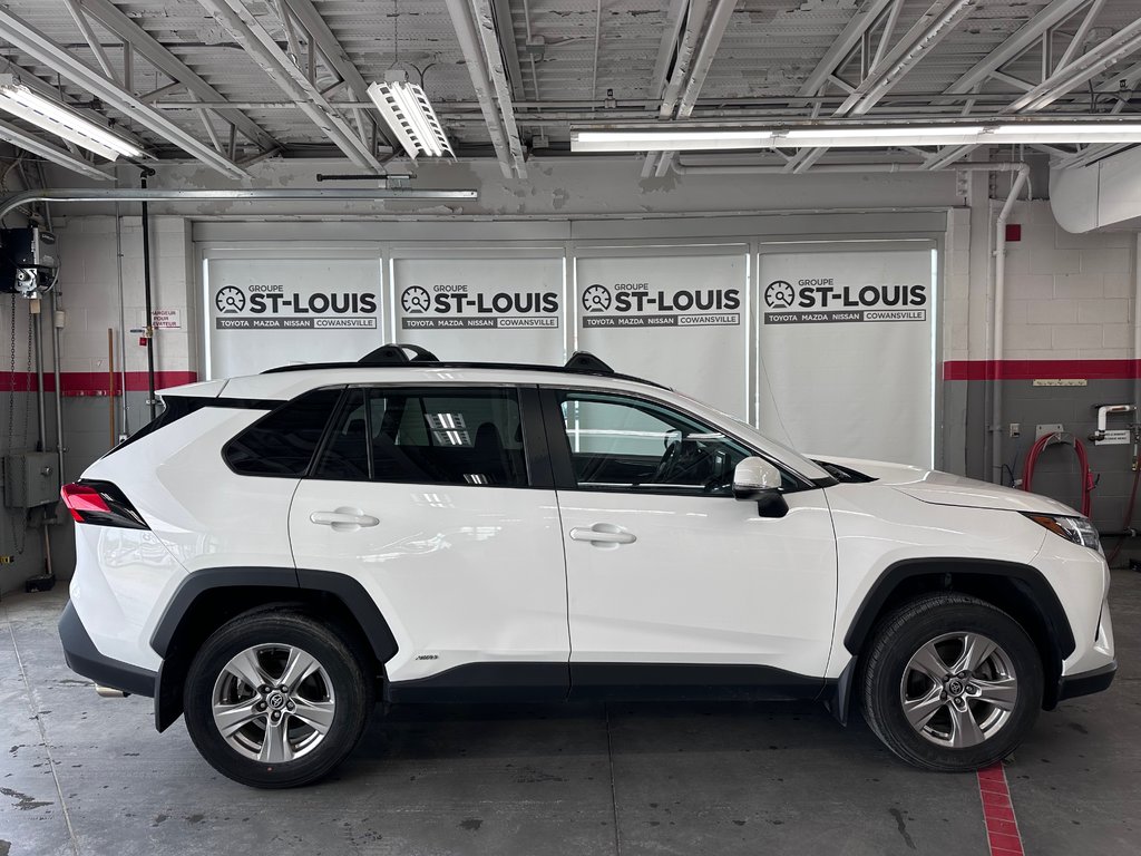 Toyota RAV4 Hybrid XLE - Toit - Mags - Hayon et siège électrque 2022 à Cowansville, Québec - 7 - w1024h768px