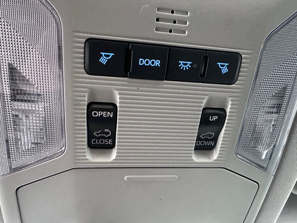 Toyota RAV4 Hybrid XLE - Toit - Mags - Hayon et siège électrque 2022 à Cowansville, Québec - 36 - w1024h768px