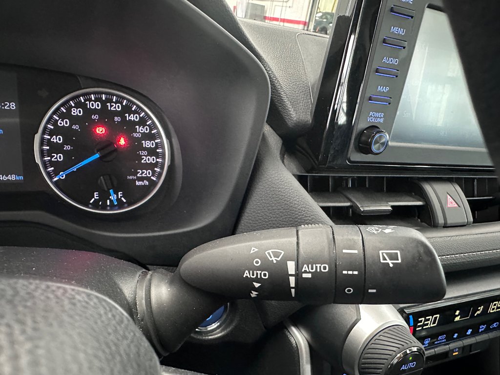 Toyota RAV4 Hybrid XLE - Toit - Mags - Hayon et siège électrque 2022 à Cowansville, Québec - 32 - w1024h768px
