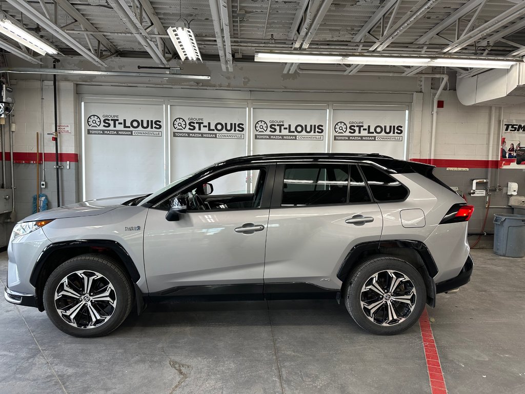 2021 Toyota RAV4 Prime XSE in Cowansville, Quebec - 2 - w1024h768px