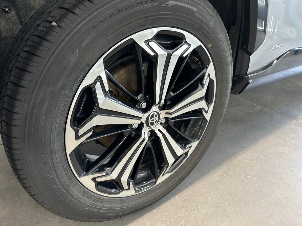 2021 Toyota RAV4 Prime XSE in Cowansville, Quebec - 25 - w1024h768px