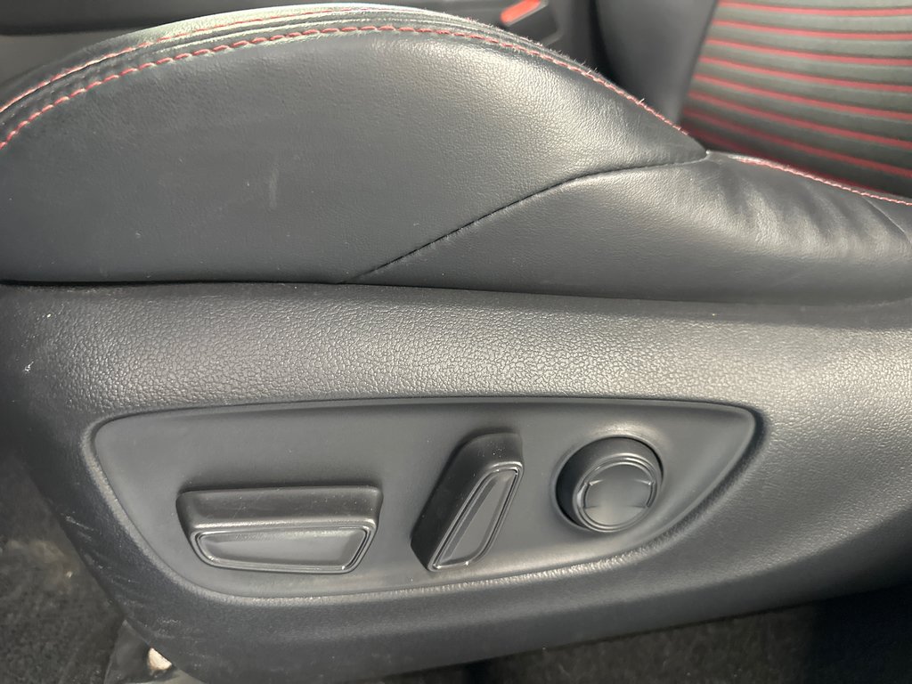 2021 Toyota RAV4 Prime XSE in Cowansville, Quebec - 29 - w1024h768px
