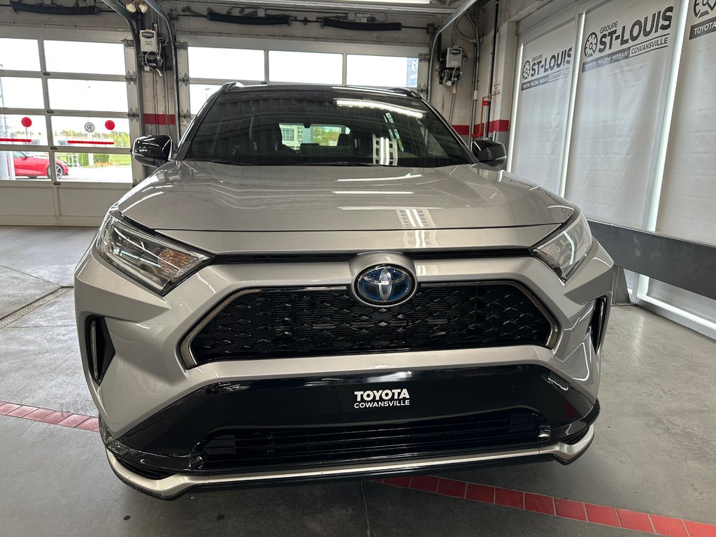 2021 Toyota RAV4 Prime XSE in Cowansville, Quebec - 8 - w1024h768px