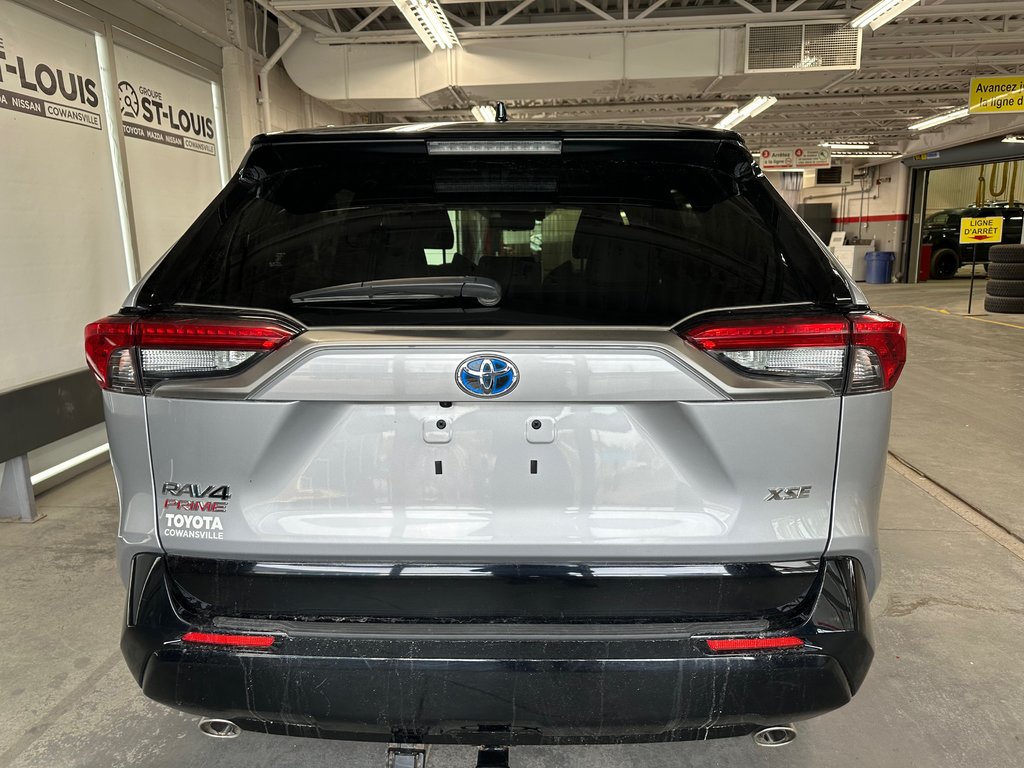 2021 Toyota RAV4 Prime XSE in Cowansville, Quebec - 7 - w1024h768px