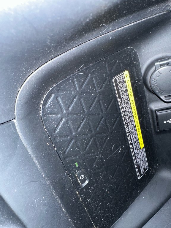 2021 Toyota RAV4 Prime XSE in Cowansville, Quebec - 36 - w1024h768px