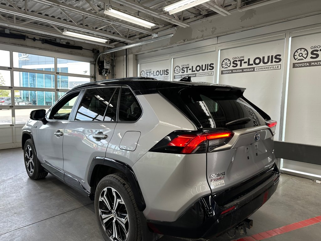 2021 Toyota RAV4 Prime XSE in Cowansville, Quebec - 3 - w1024h768px