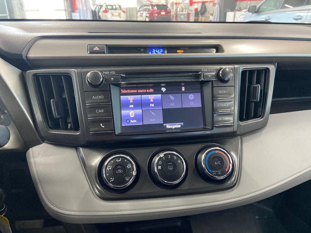Toyota RAV4 LE TA 2014 à Cowansville, Québec - 41 - w1024h768px