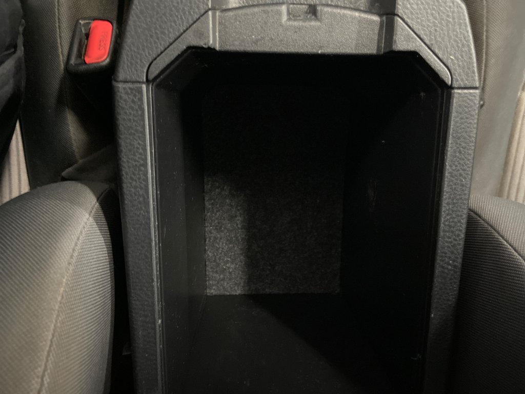 Toyota RAV4 LE TA 2014 à Cowansville, Québec - 32 - w1024h768px