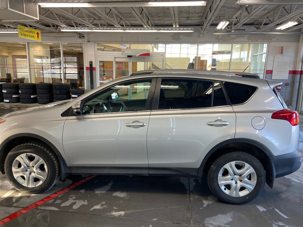 Toyota RAV4 LE TA 2014 à Cowansville, Québec - 13 - w1024h768px