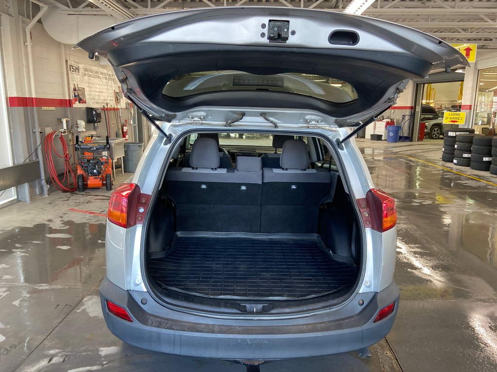 Toyota RAV4 LE TA 2014 à Cowansville, Québec - 9 - w1024h768px