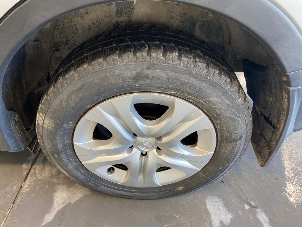 Toyota RAV4 LE TA 2014 à Cowansville, Québec - 12 - w1024h768px