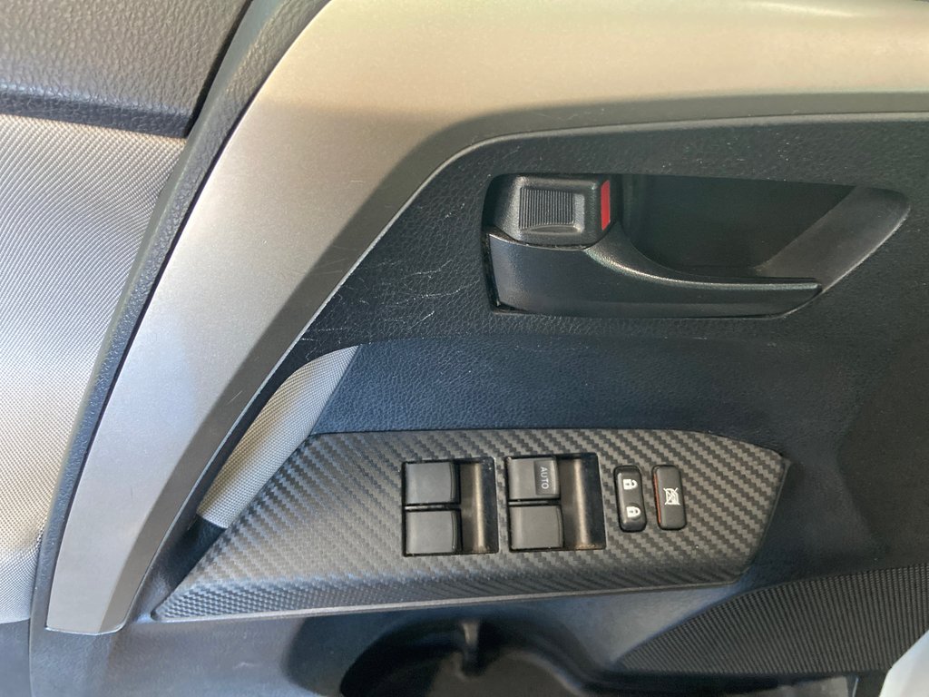 Toyota RAV4 LE TA 2014 à Cowansville, Québec - 21 - w1024h768px