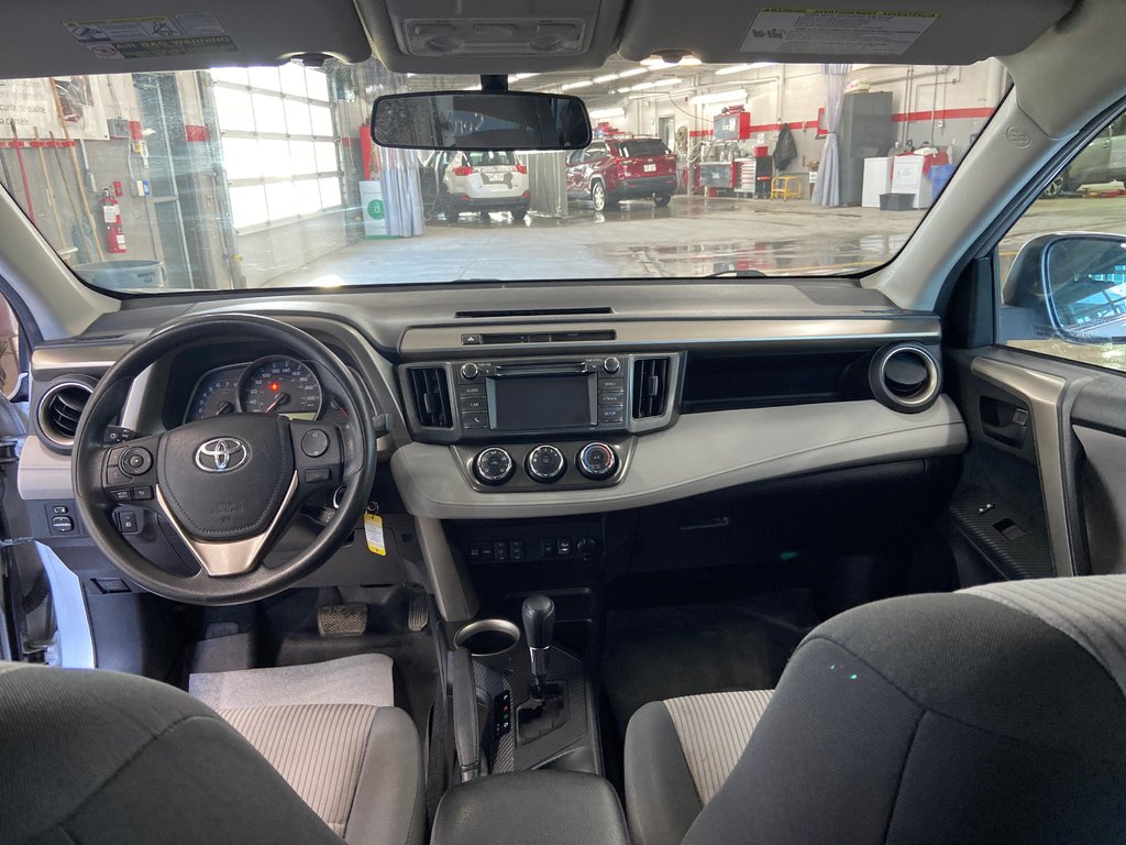 Toyota RAV4 LE TA 2014 à Cowansville, Québec - 24 - w1024h768px