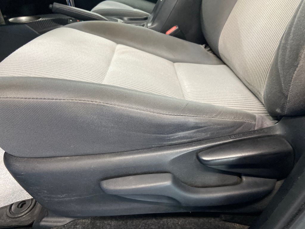 Toyota RAV4 LE TA 2014 à Cowansville, Québec - 27 - w1024h768px