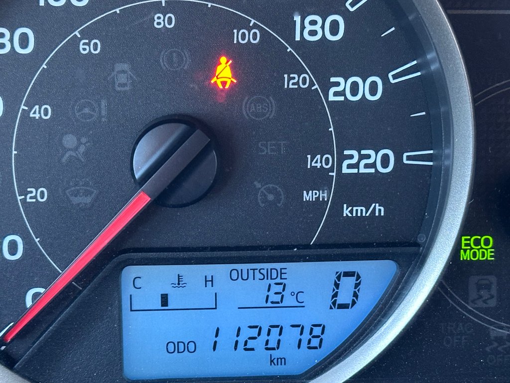 Toyota RAV4 LE 2015 à Cowansville, Québec - 11 - w1024h768px