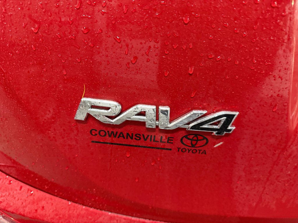 Toyota RAV4 LE FWD 2017 à Cowansville, Québec - 9 - w1024h768px