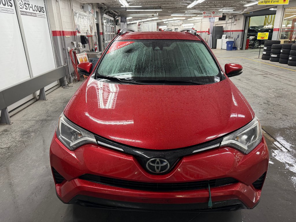Toyota RAV4 LE FWD 2017 à Cowansville, Québec - 8 - w1024h768px
