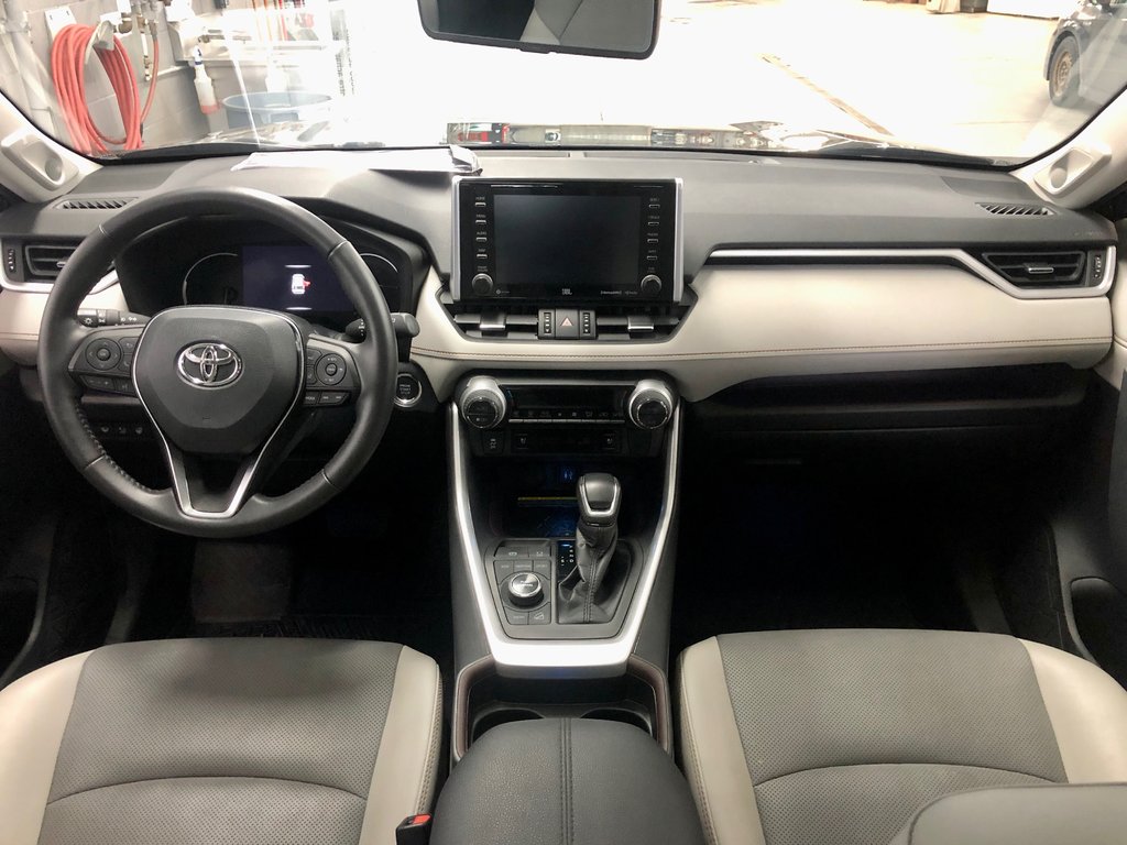 2019  RAV4 LIMITED AWD | CUIR | TOUT EQUIPE | in Cowansville, Quebec - 35 - w1024h768px