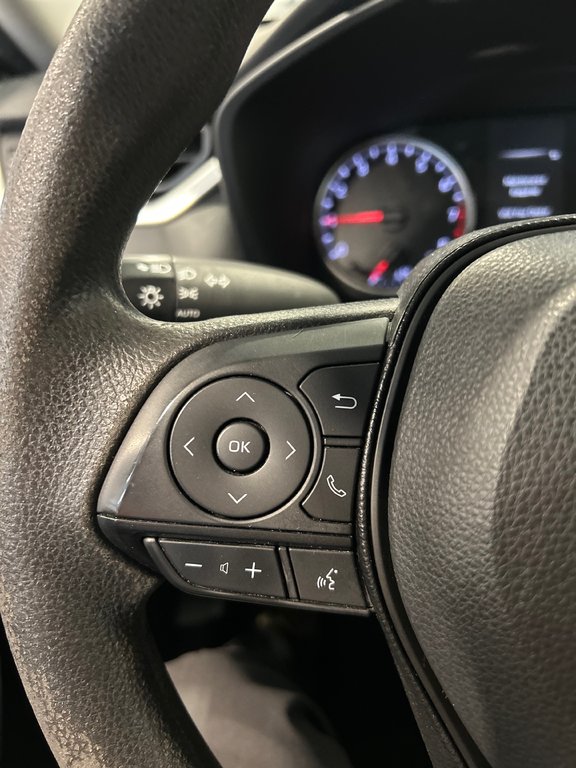 RAV4 LE AWD Sièges chauffants Bluetooth Caméra de recul 2019 à Cowansville, Québec - 22 - w1024h768px