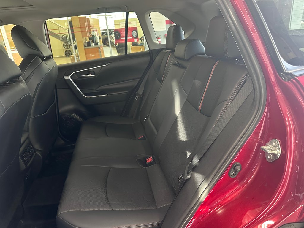 2019 Toyota RAV4 Trail AWD in Cowansville, Quebec - 12 - w1024h768px