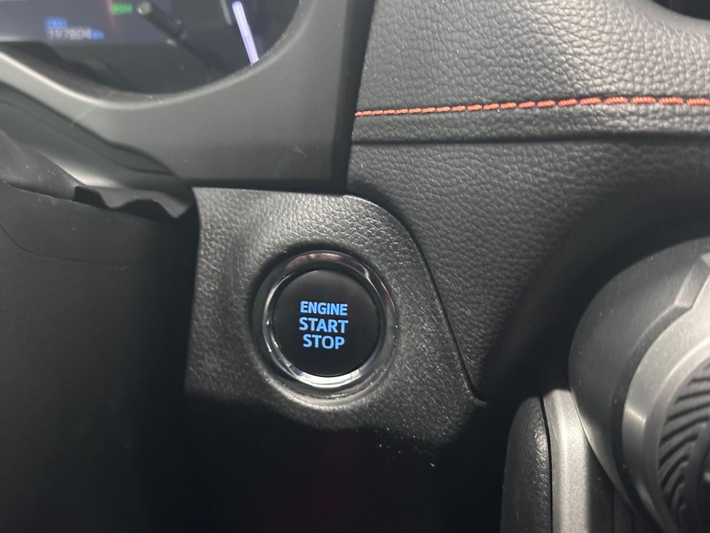 2019 Toyota RAV4 Trail AWD in Cowansville, Quebec - 25 - w1024h768px