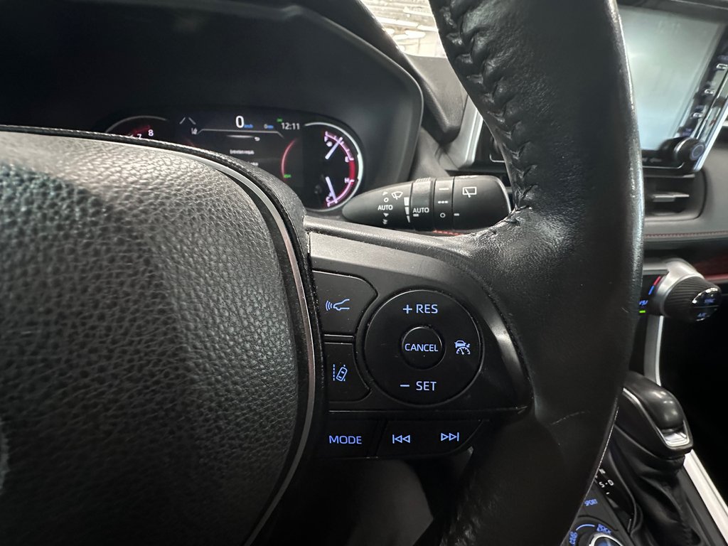 2019 Toyota RAV4 Trail AWD in Cowansville, Quebec - 28 - w1024h768px