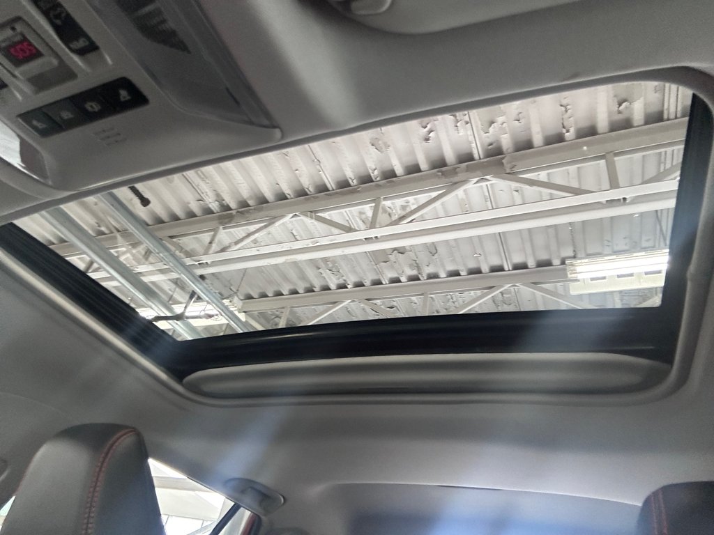 2019 Toyota RAV4 Trail AWD in Cowansville, Quebec - 33 - w1024h768px