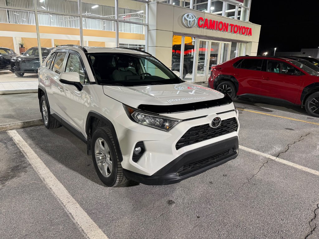 Toyota RAV4 XLE AWD 2019 à Cowansville, Québec - 5 - w1024h768px