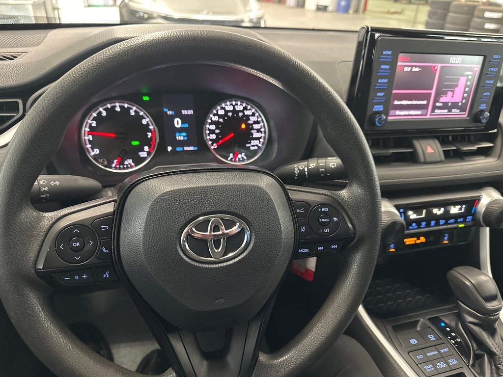 2020  RAV4 LE AWD in Cowansville, Quebec - 20 - w1024h768px