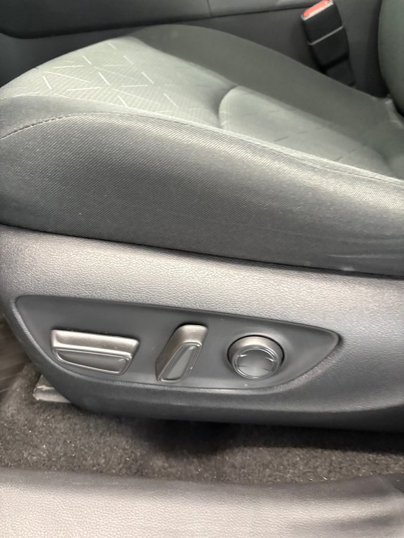 Toyota RAV4 XLE / FWD 2020 à Cowansville, Québec - 17 - w1024h768px