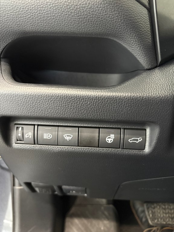 Toyota RAV4 XLE / FWD 2020 à Cowansville, Québec - 19 - w1024h768px